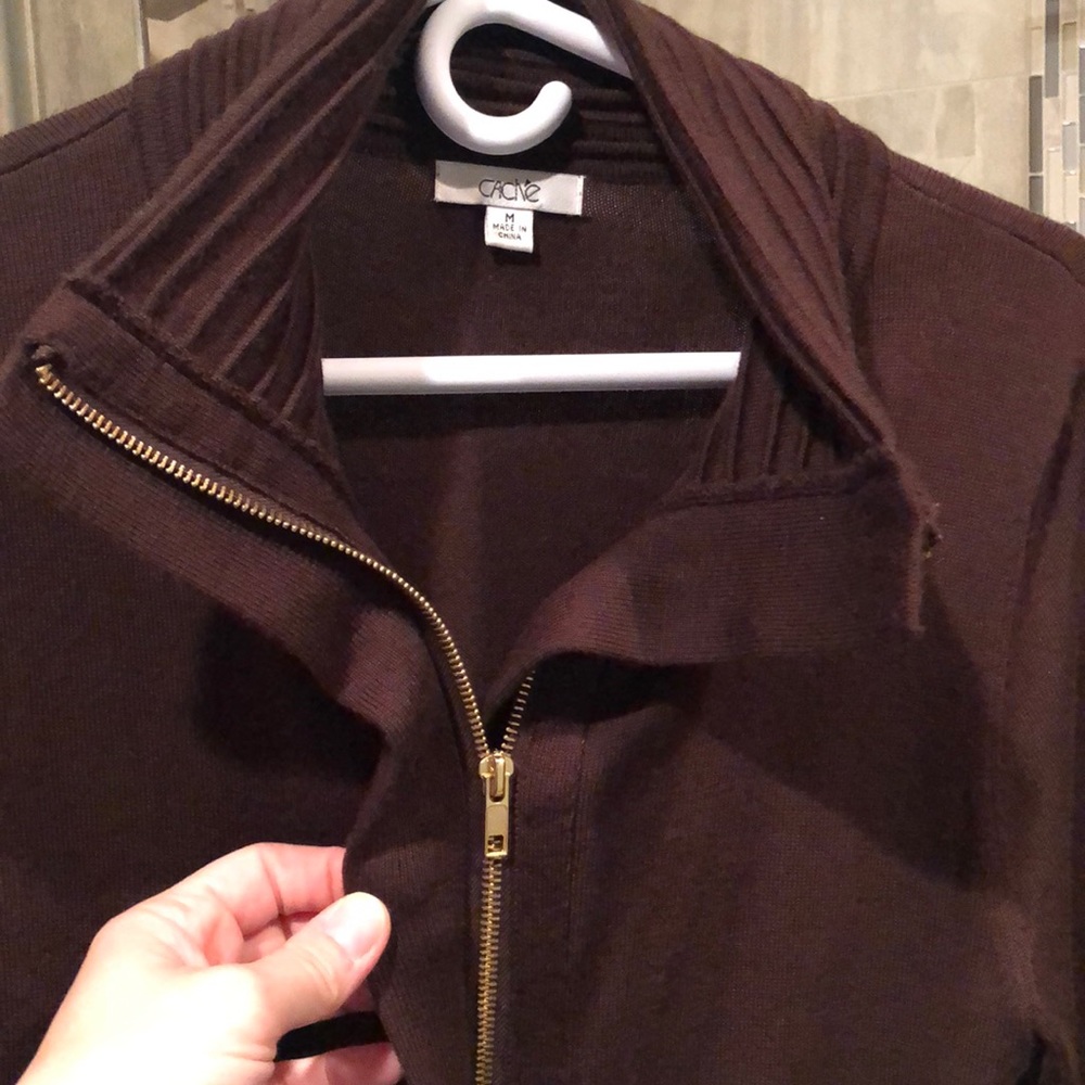 Cache Sweater - image 3